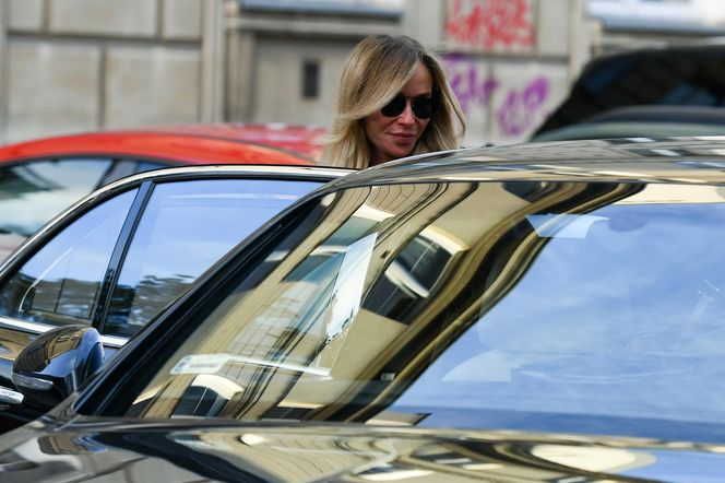 Joanna Przetakiewicz Bantleyem po pizzę