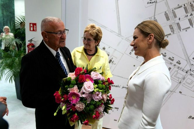 Marta Nawrocka śpiewała i gotowała z seniorami w Stalowej Woli