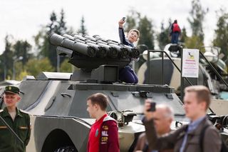 Rosja zacieśnia propagandową pętlę. Siergiej Kirijenko ogłasza kontynuację wojny informacyjnej