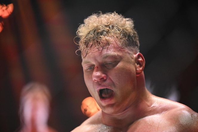 FAMA MMA. Gala Fame 30. Zapis relacji. Denis Załęcki wygrywa, Denis Labryga przegrywa