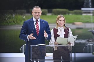 39 lat i wysoka emerytura. Na jakie świadczenie może liczyć Marta Nawrocka? 