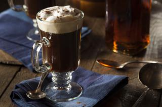 Kawa po irlandzku: jak zrobić pyszną irish coffee w domu?
