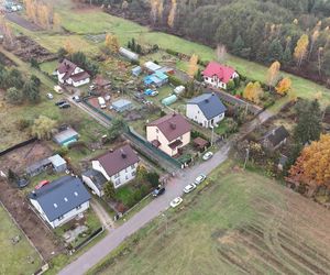 Tragedia pod Wołominem. Ciało 44-latki w szambie. Obok 7-letnie dziecko [ZDJĘCIA]