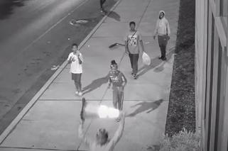 Dzieci zatłukły człowieka znakiem drogowym