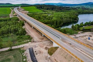 Otwarcie ostatniego dolnośląskiego odcinka S3 opóźnione. Kiedy pojedziemy trasą do Czech?