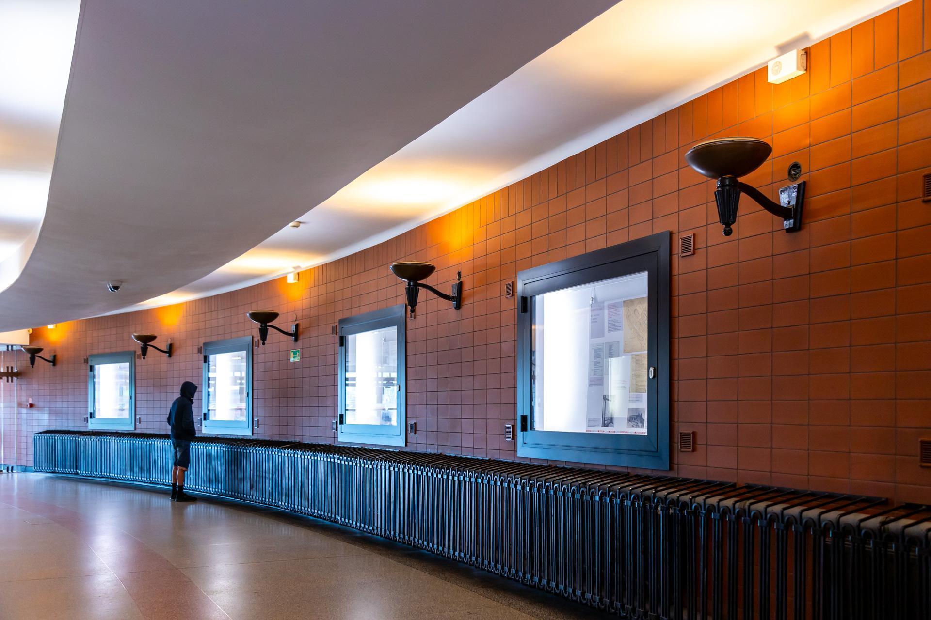 Ruchome schody Trasy W-Z i radziecka tablica sterująca - zobacz zdjęcia wyjątkowego miejsca