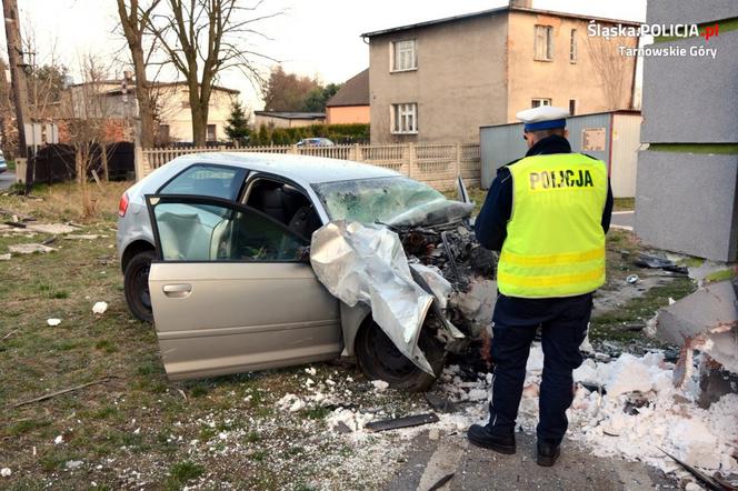 KOSZMARNY wypadek w Tarnowskich Górach. Zginął młody kierowca [ZDJĘCIA]