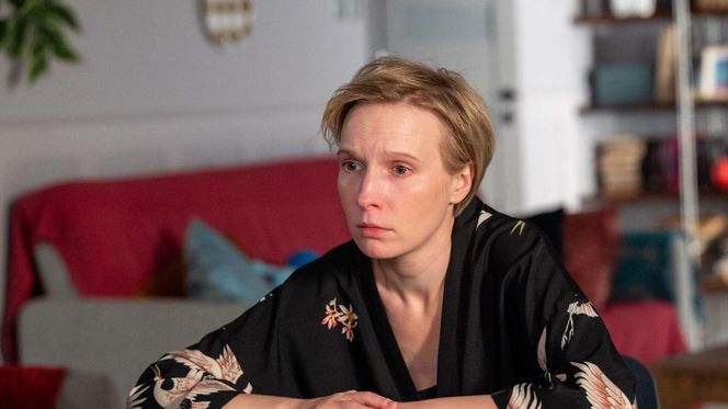 Barwy szczęścia odc. 3241. Romeo (Jacek Tyszkiewicz), Borys (Jakub Wieczorek), Aldona (Elżbieta Romanowska)