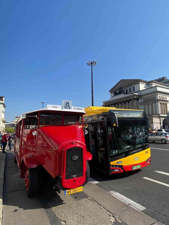 Najstarszy autobus w Warszawie wrócił na ulice. Ma prawie 90 lat! [ZDJĘCIA]