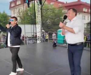 Kurski spełnił swoje marzenia. Zaszalał na scenie z Zenkiem Martyniukiem i Bayer Full