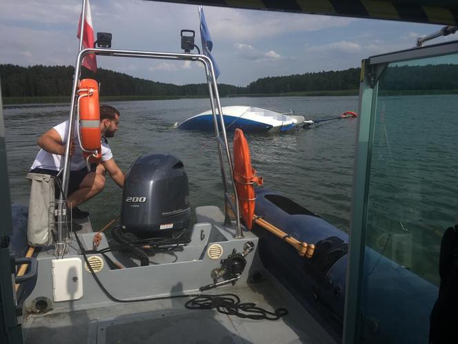 Wichura przewróciła ośmioosobowy jacht! Drmat na Zalewie Koronowskim