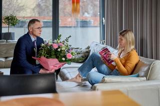 Na Wspólnej, odc. 3836: Damian (Waldemar Błaszczyk), Martyna (Anna Kózka) 