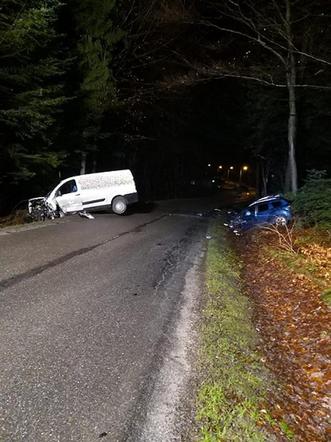 Na Podhalu autokar wpadł z poślizg i zderzył się z busem. Przewoził ponad 40 dzieci