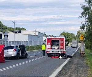 Tragedia na drodze koło Jeleniej Góry. Zginął 76-letni kierowca osobówki