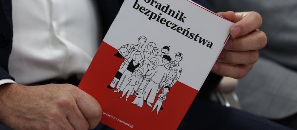 Poradnik Bezpieczeństwa dla każdego Polaka. Co zawiera?