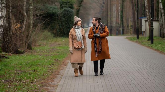 Barwy szczęścia, odcinek 2441, Vincenzo (Allesandro Curti), Regina (Kamila Kamińska)