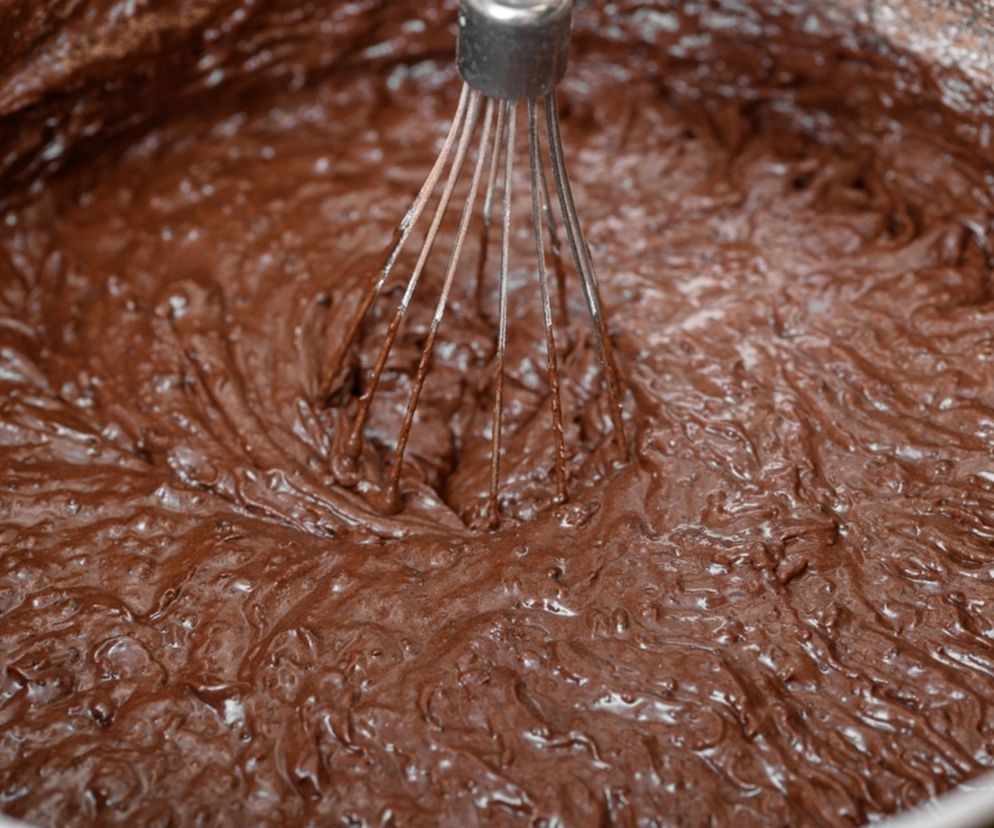 Smakuje jak brownie, a nie trzeba go piec. Ten deser to hit w moim domu