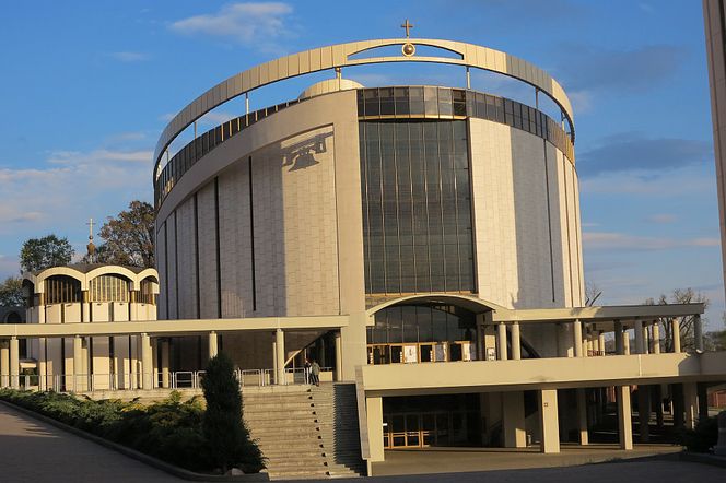 Pielgrzymi Nadziei i Miłosierdzia wyszli z Jasnej Góry do Łagiewnik