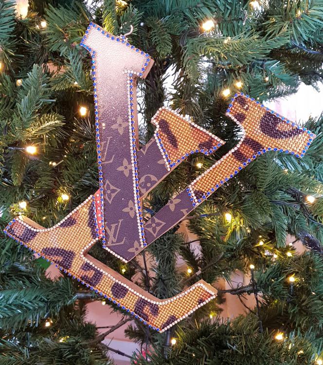 Tak wygląda najdroższa choinka świata. Ozdoby są warte ponad 60 MILIONÓW złotych!