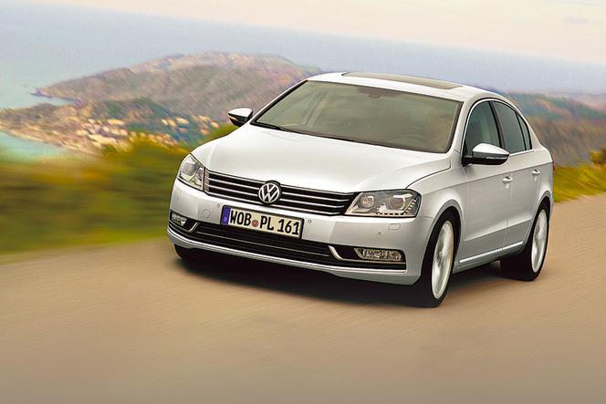 VW Passat sedan – OPINIE, test, dane techniczne, spalanie, CENA