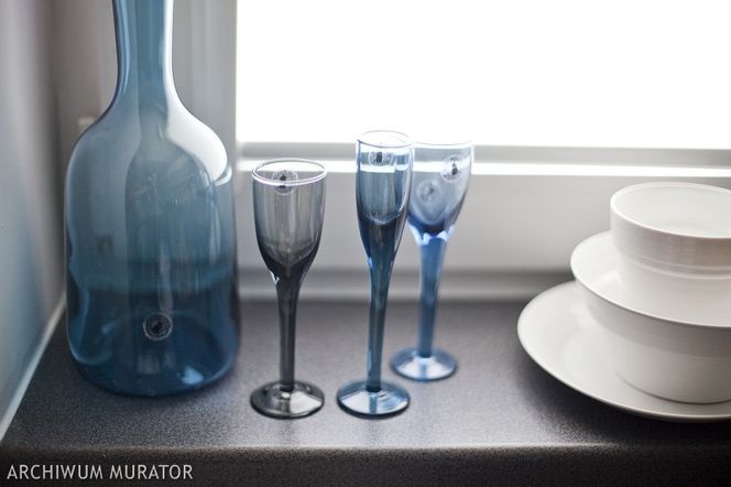 Parapety wewnętrzne rodzaje: drewniane, kamienne, z tworzywa. Jaki parapet kupić?