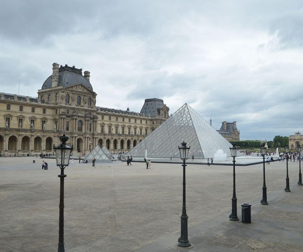 Luwr w Paryżu