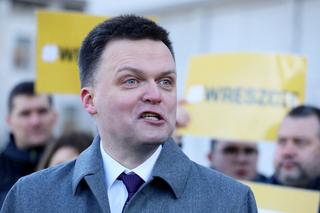 Szymon Hołownia nie potrafi odkręcić butelki z wodą. Dobry przykład daje mu partyjna koleżanka