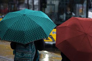 Gwałtowne nawałnice nad Polską. Ostrzeżenia w wielu województwach!