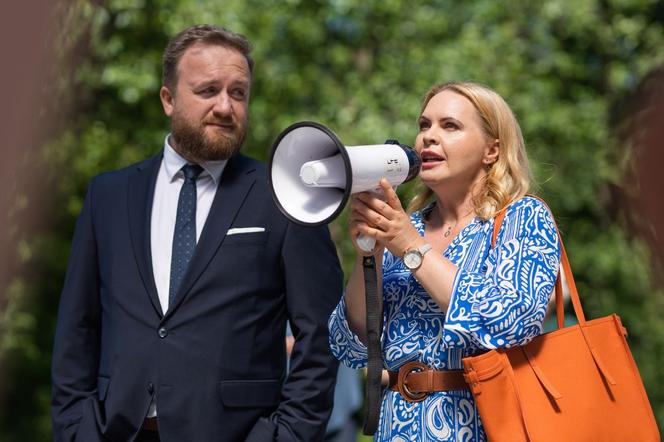 Przyjaciółki 20 sezon. Anka (Magdalena Stużyńska), Paweł (Bartek Kasprzykowski)