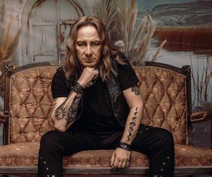 Grzegorz Kupczyk w nowej odsłonie w klasycznym repertuarze! Nowy album i teledysk artysty!