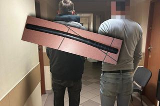 Kasjer pobił klienta! Najpierw tłukł rękami, potem wyjął pałkę. Piekło w sklepie na warszawskiej Ochocie 