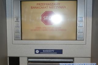 Wrocław: Wkładasz kartę, wpisujesz PIN, a pieniądze nie wychodzą. To nie awaria, to oszustwo!