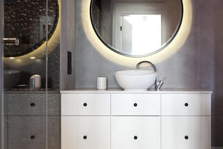 Okrągłe podświetlane lustro w łazience