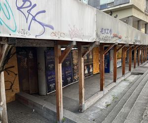 Taras między Hotelem Cracovia i Kinem Kijów. Czy nadaje się jeszcze do remontu?