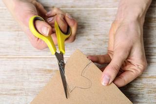 DIY – baśniowy konik z tekturowej rolki – instrukcja wykonania (1)