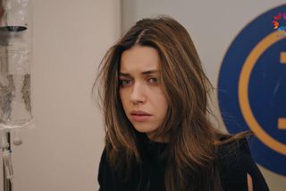 Złoty chłopak. Ferit, Seyran i Suna w szpitalu