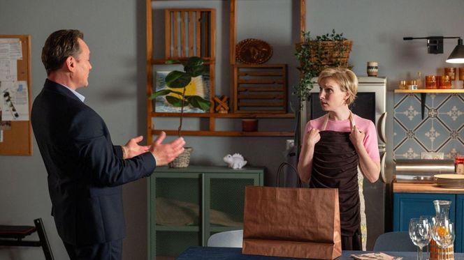 Barwy szczęścia odc. 3249.  Robert Stefaniak (Paweł Ławrynowicz), Sonia (Weronika Nockowska)