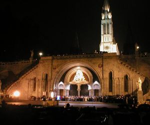 Lourdes: procesja ze świecami na liście niematerialnego dziedzictwa Francji? 