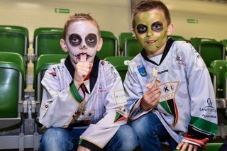 Zombie na Stadionie Zimowym w Tychach! Przed nami strasznie emocjonujący mecz hokeja GKS Tychy - Podhale Nowy Targ 