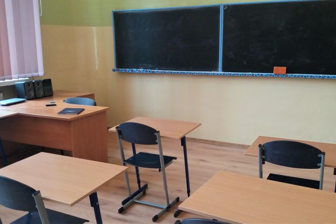 Nauczycielka uwiodła 15-letnią uczennicę! Najpierw zdjęcia, potem seks