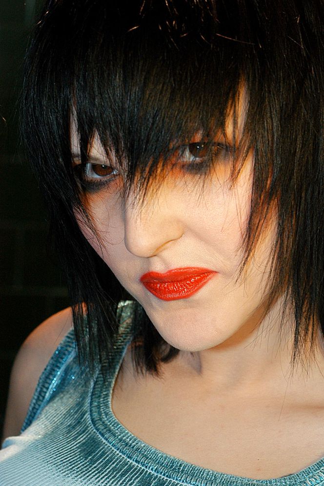 Chylińska nieźle się zmieniła. Duże usta i gładka twarz. Poznajecie ją jeszcze?