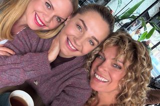 Przyjaciółki, 26 sezon. Inga (Małgorzata Socha), Patrycja (Joanna Liszowska) Anka (Magdalena Stużyńska)