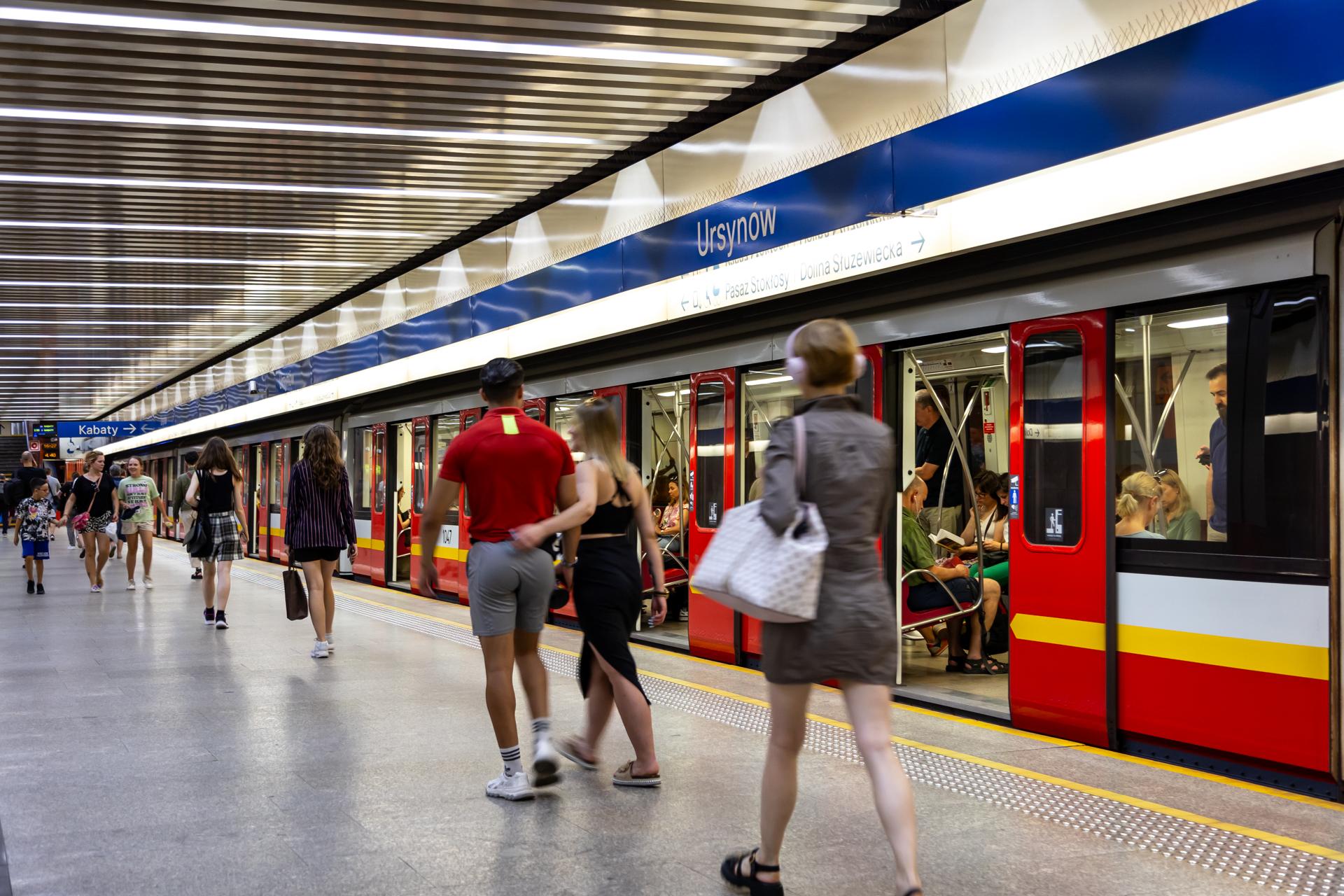 Stacja metra Ursynów