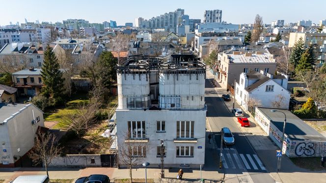 Nadbudowa kamienicy na Gocławku w Warszawie