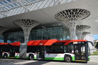 Darmowy autobus między dworcami będzie kursował „do odwołania”
