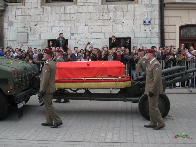 Trumna Marii Kaczyńskiej