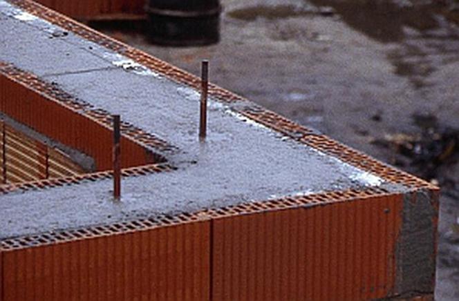 Czy warto oszczędzać na materiałach?
