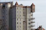 Blok-zamek w Krakowie - zdjęcia. Zobacz Wawel z wielkiej płyty