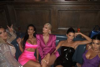 Kylie Jenner to najbogatsza z sióstr Kardashian i Jenner. A która jest NAJBIEDNIEJSZA?