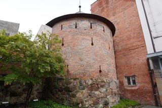 Ta wieża jest perłą renesansu na mapie Małopolski. Zachwycają się nią turyści i pasjonaci historii